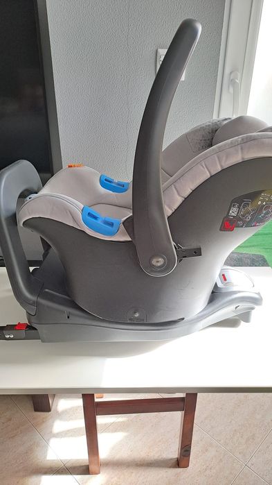 Trio Love cinzento com isofix Chicco