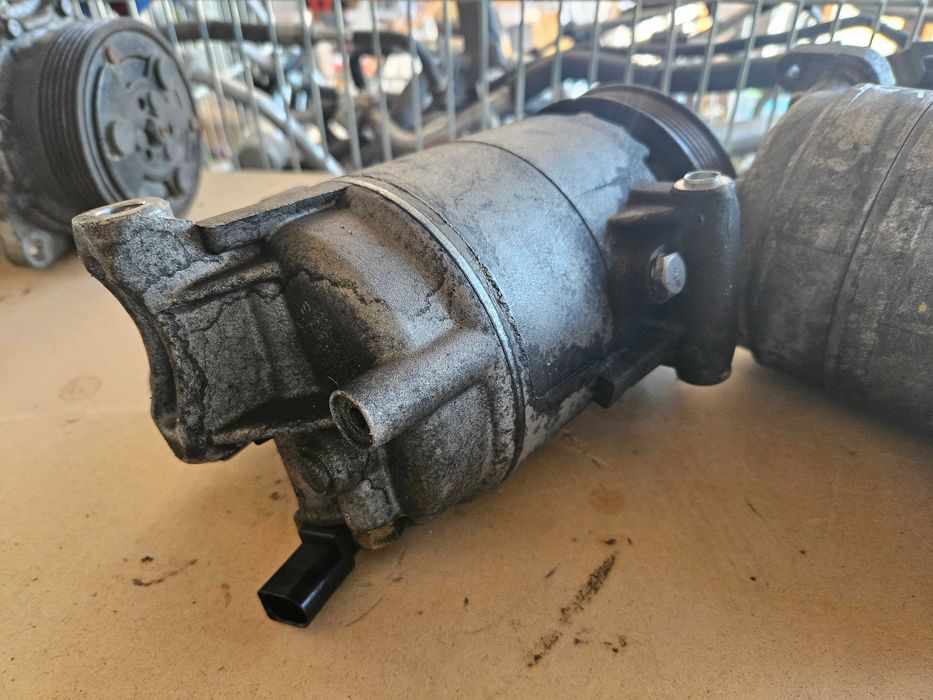 Kompresor klimatyzacji vw skoda  100%sprawny
