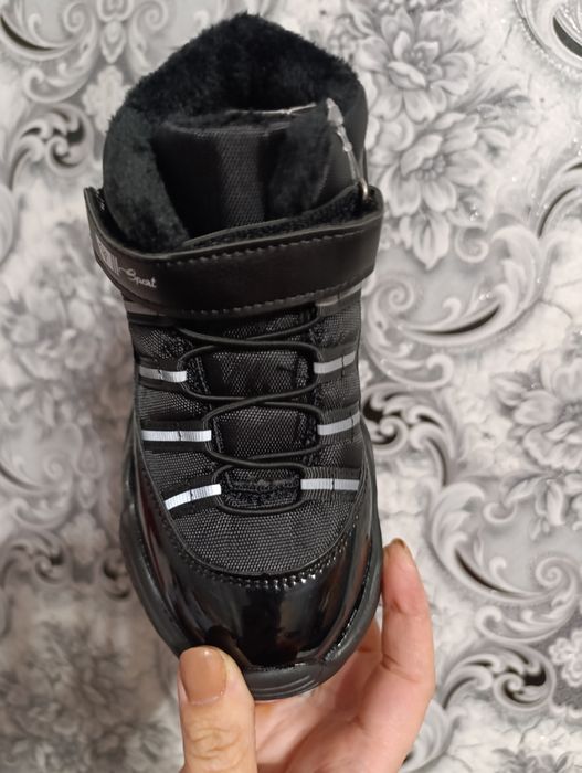 Демісезонні Демі кросівки на хлопчика на дівчинку хайтопи