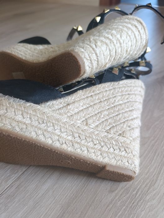 Buty na koturnie 39