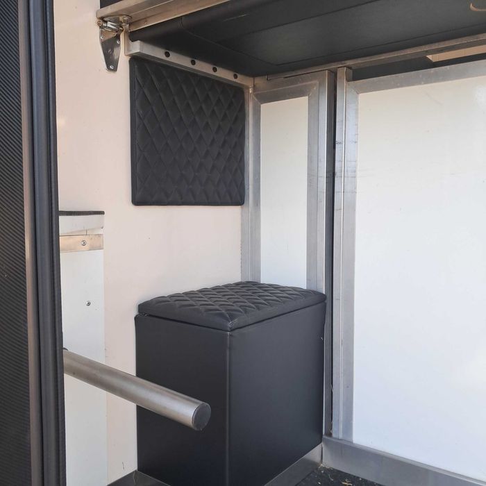 Renault Master STX Transporte cavalos 5 lugares