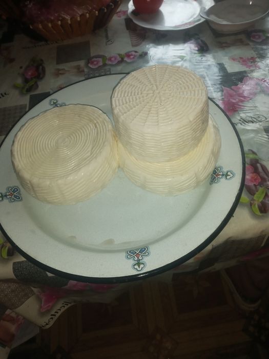 Молочні продукти,та сирні вироби.