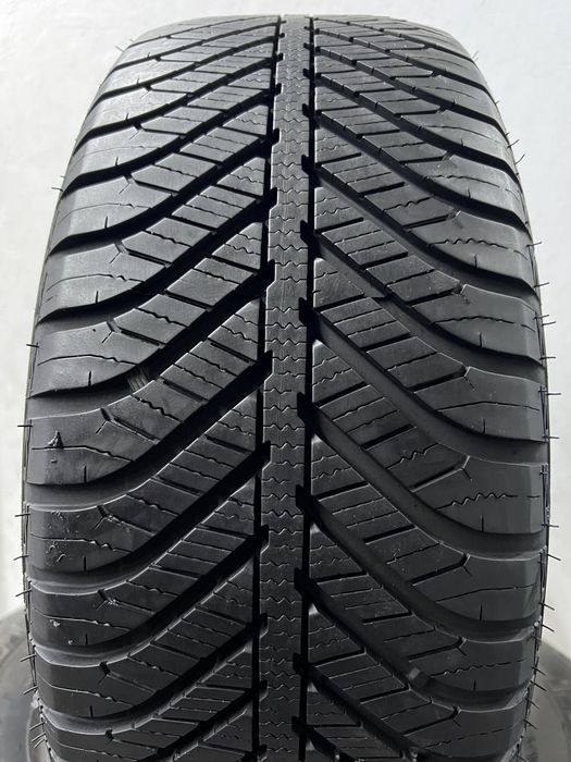 2шт всесезонні 215/55/R16 2023р Goodyear Vector 4 Seasons
