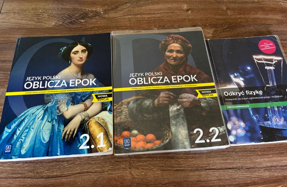 Książki do klasy 2 szkoły średniej - bdb stan