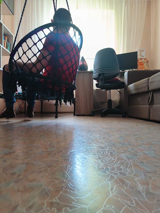 Підвісне крісло - гойдалка