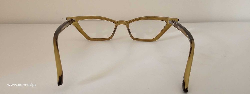 ÓCULOS DE LEITURA PRÉ-GRADUADOS