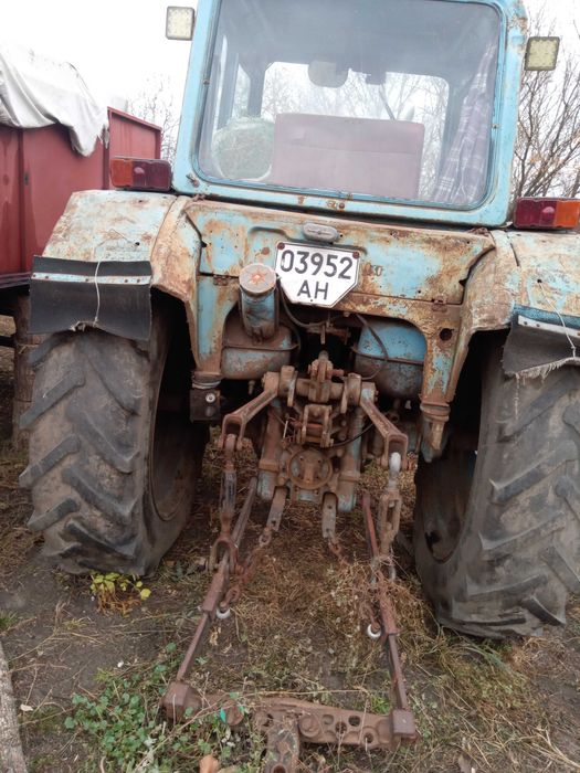 Трактор МТЗ 80 в робочому стани