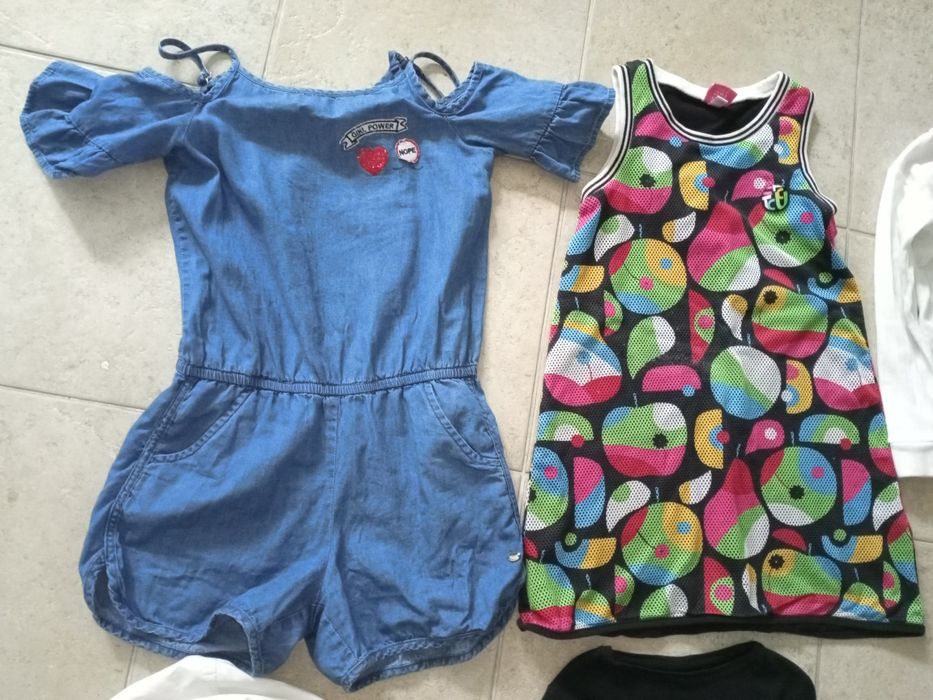 Roupa marca e acessórios