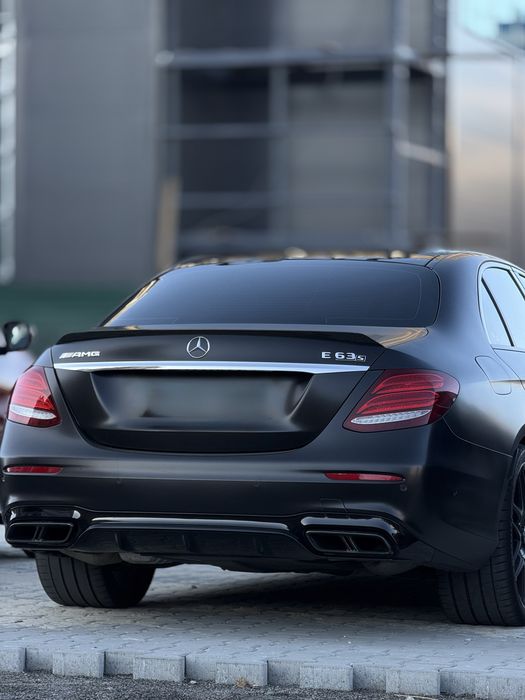 Гарно сфотографую ваш автомобіль