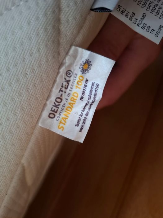 Łóżko z materacem  160