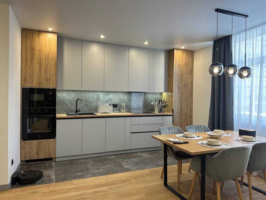 Нова 2к кв-ра 70м2, 5 пов. Варшавський 2/Варшавський. Власник