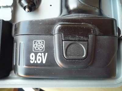 Akumulatorowa pompka-kompresor TCM 9,6 V