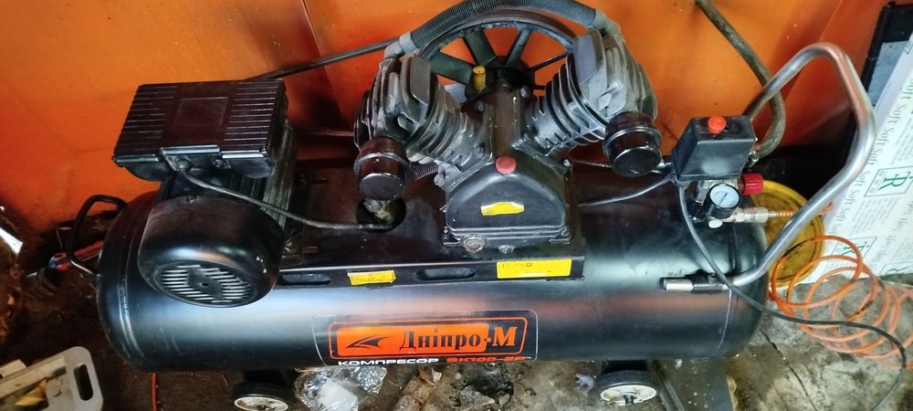 Компрессор Дніпро М 100л