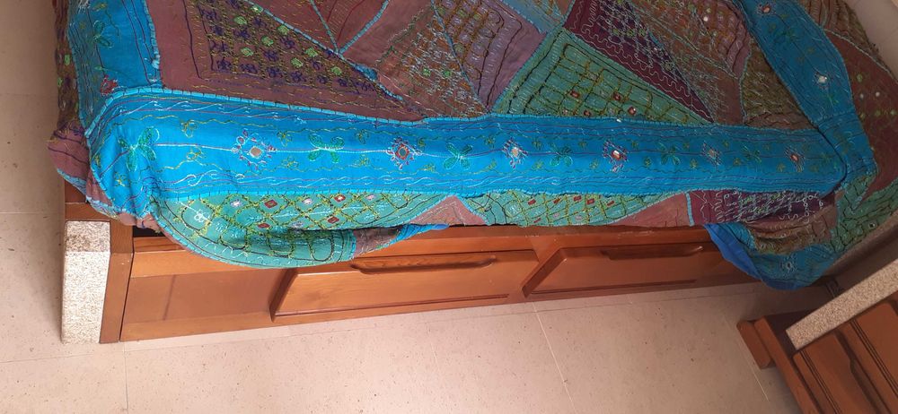 Mobília quarto casal madeira, granito e ferro