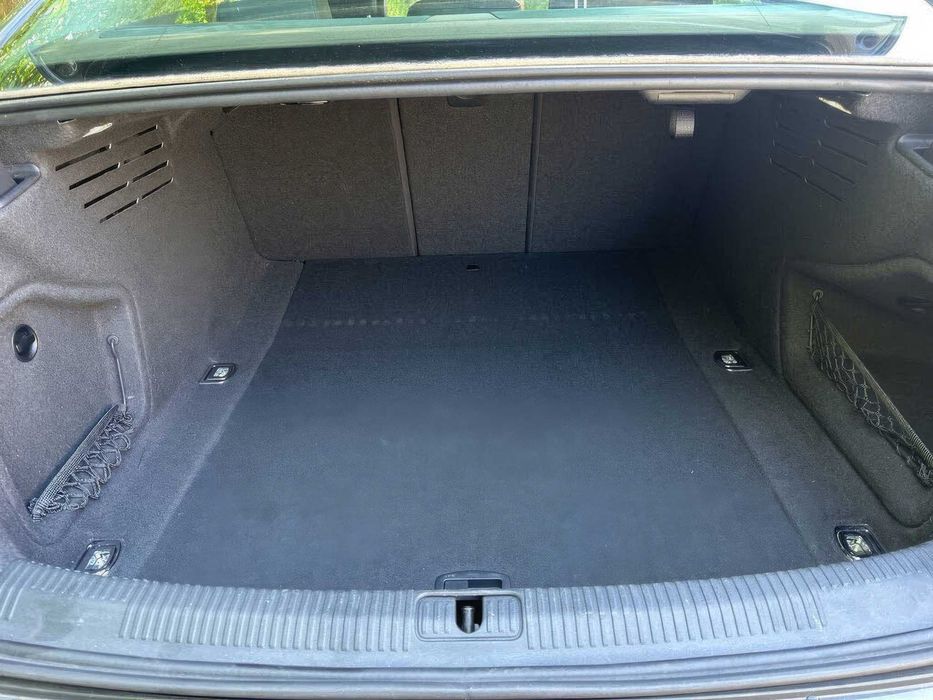 Audi A4 quattro Premium Plus      2019