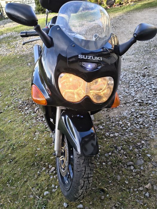 Suzuki GSX-F 750(jajko)
