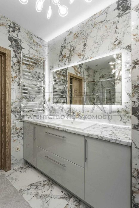 Продаж! Сучасний будинок у Києві Чапаєвка Голосіївський вул Бродівська