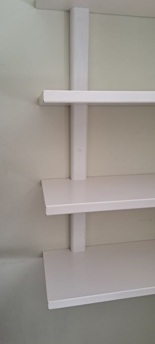 Regał wiszący solidny