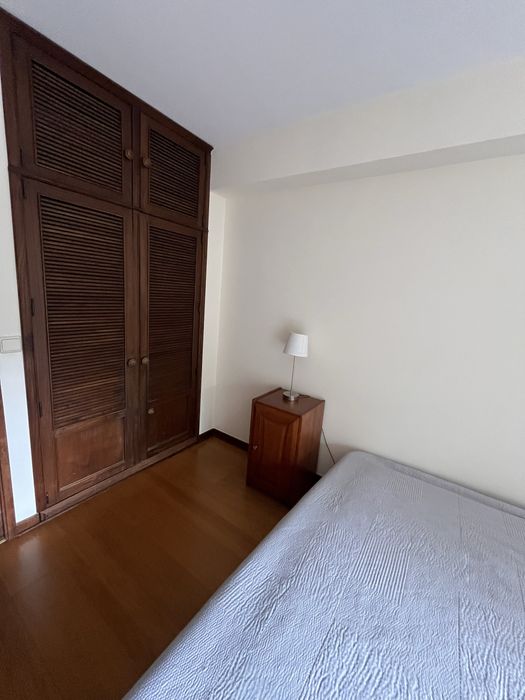 Estudantes e professores- Alugo quarto na Boavista/Serralves