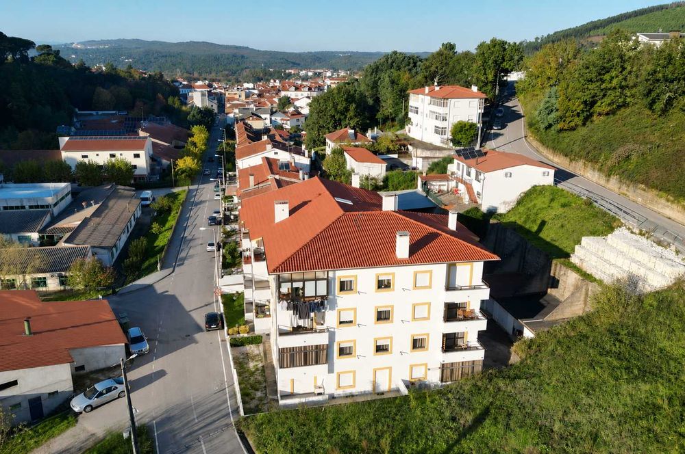 Arrendamento de apartamento t3 na Rua Congregação das Filhas de São José, em Arganil