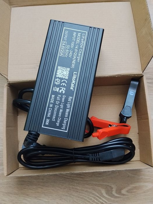 Розумна зарядка LiitoKala 14.6V 20A для LiFePO4