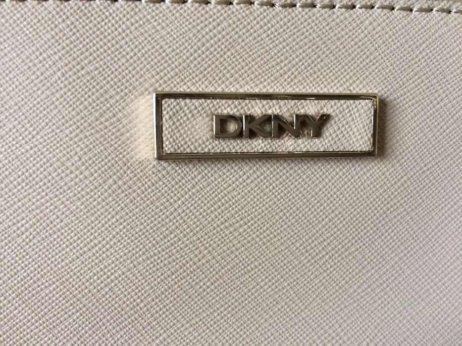Mala clutch DKNY Nova!!! (original)