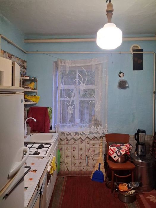 Продаж будинку з комунікаціями
