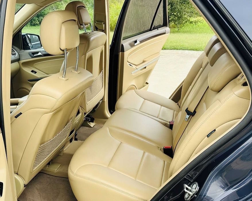 Mercedes-Benz M-Class ML 350 4MATIC      2011