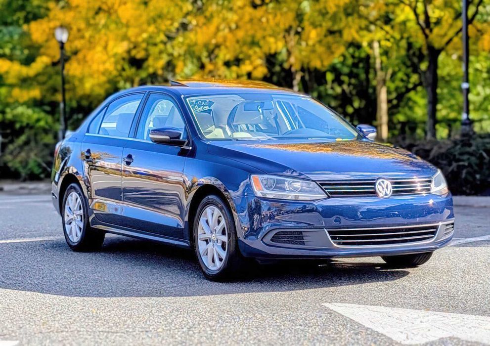 Volkswagen Jetta SE PZEV      2013