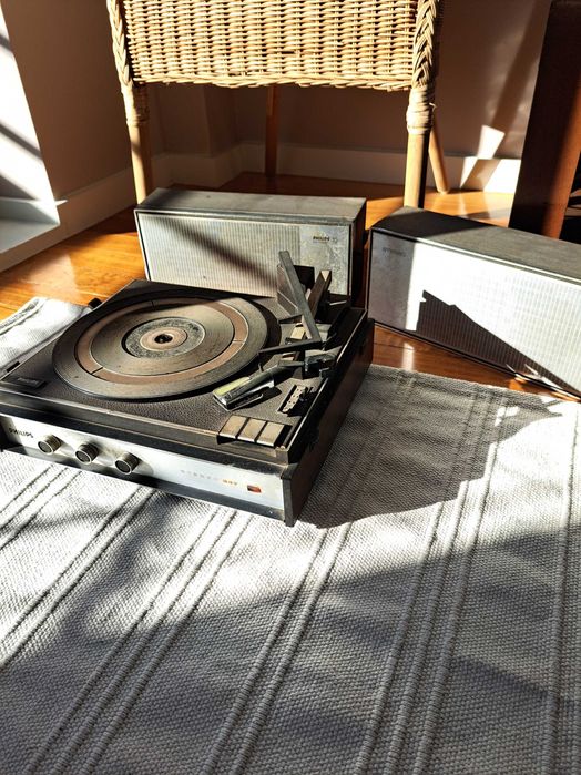 Gira discos Philips vintage