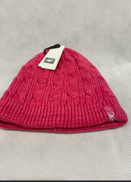 Czapka damska zimowa na polarze 4F, Fuksja roz.55cm.