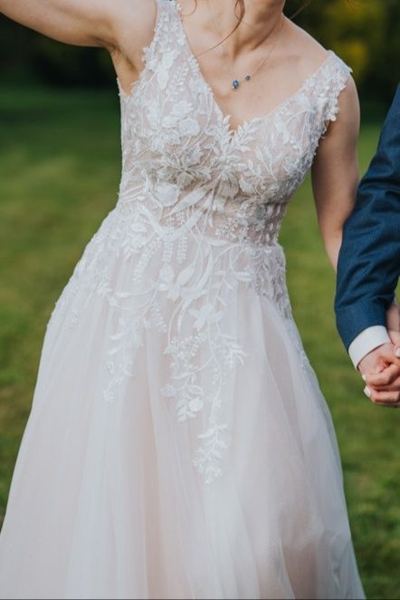 Suknia ślubna w odcieniu brzoskwiniowym na wzrost 162 cm + 5 cm obcas