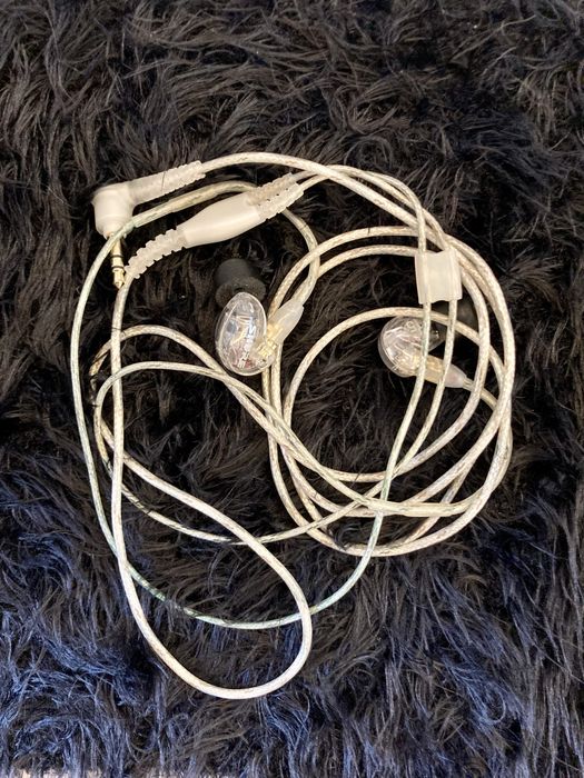 Продам Навушники Shure SE215 SE-215 in ear