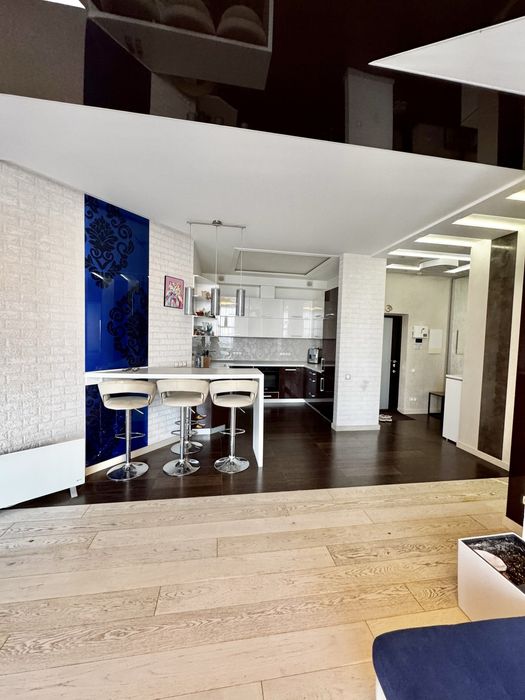 Продажа 3х квартира  ЖК Ультра  метро Бот.сад