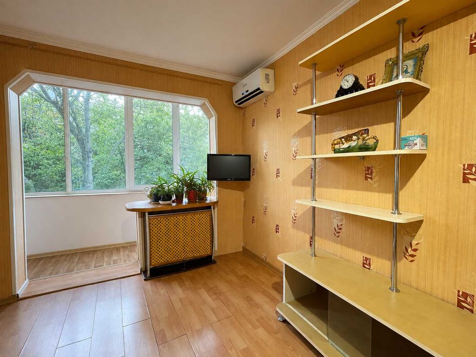Продаж 2к.кв. в тихому районі, біля центра, до моря 10 хвилин пішки.