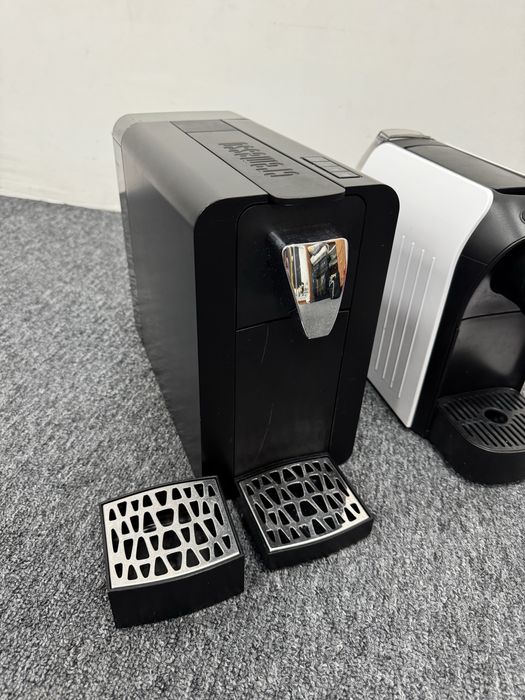 Капсульна кавоварка/кофемашинка