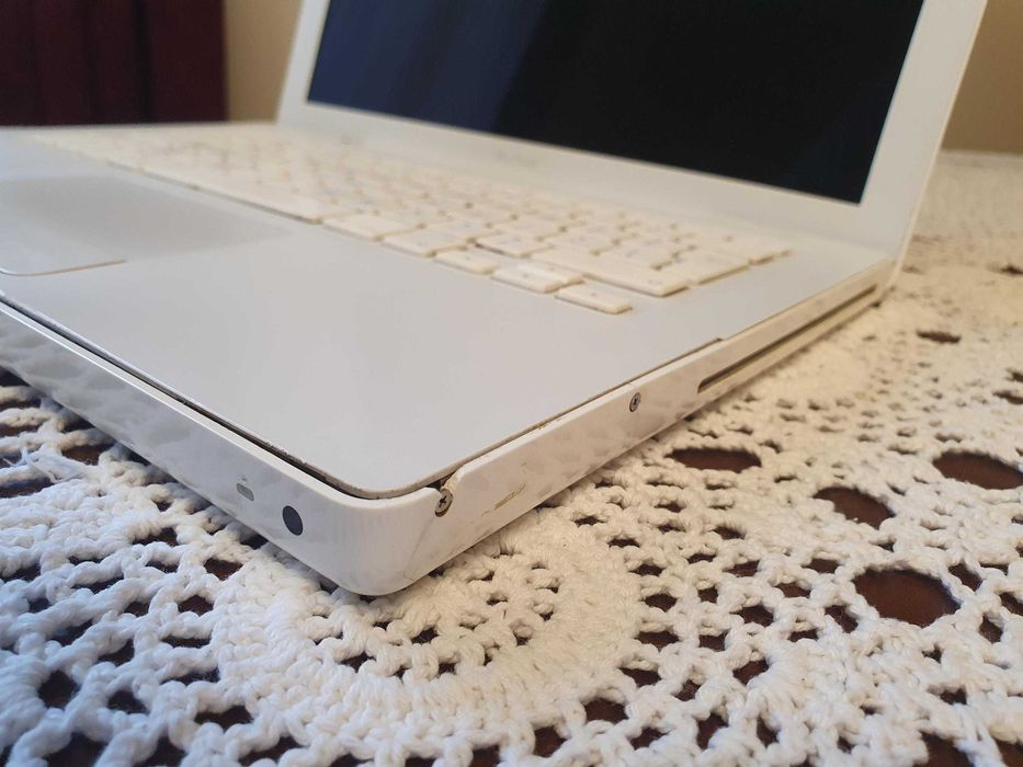 MacBook white 13,3” 4.1, mid 2008
