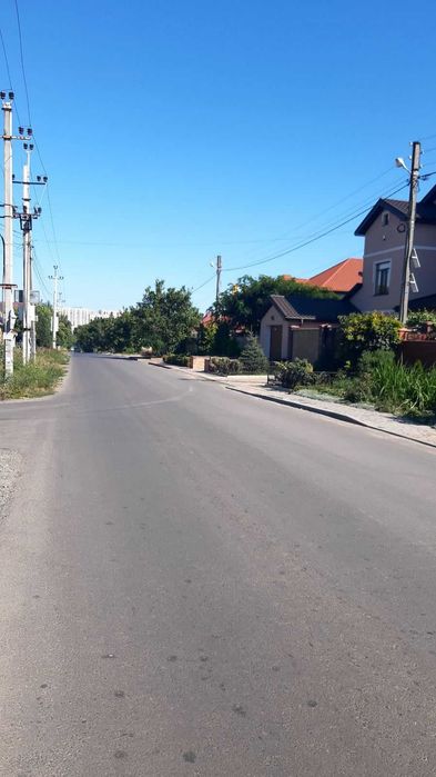 Продам участок  6 соток ,угловой в Червоном хуторе