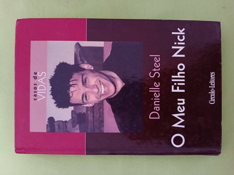 Lote dourado de 8 LIVROS ( II )