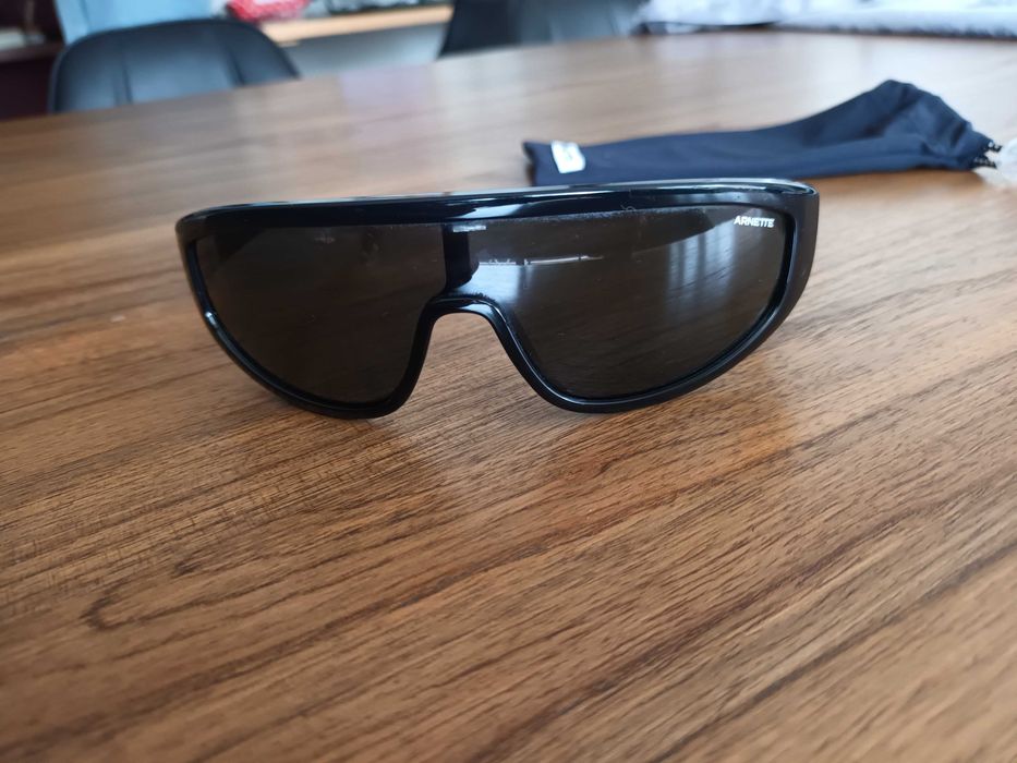 Óculos de sol Arnette - originais, novos