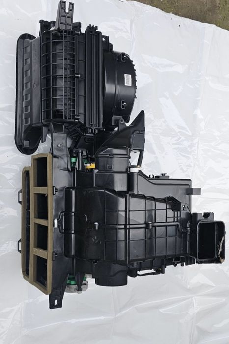 Корпус пічки kia niro