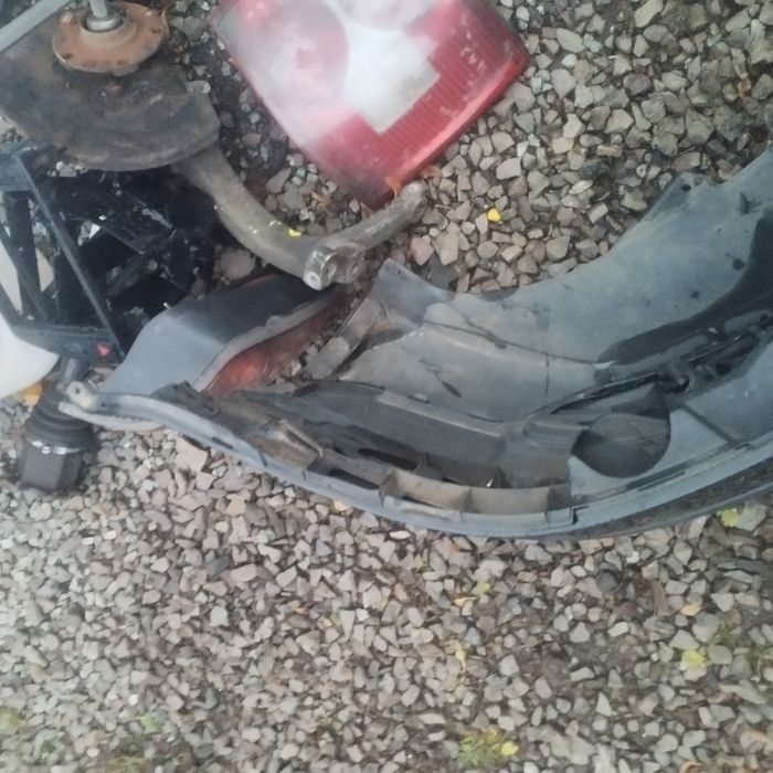 Volkswagen passat B5 fl zderzak przód kompletny lc9z