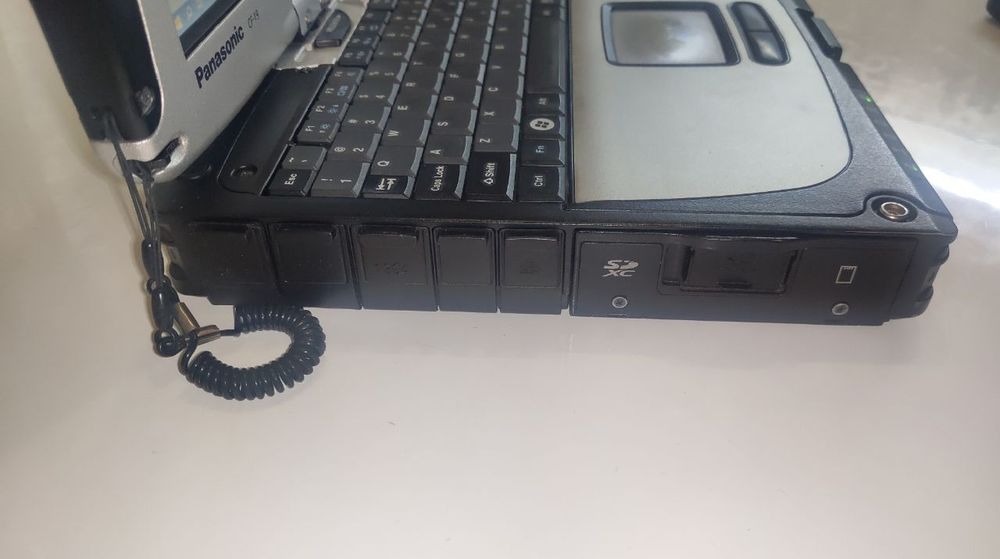 Захищений ноутбук Panasonic Toughbook CF-19 mk8