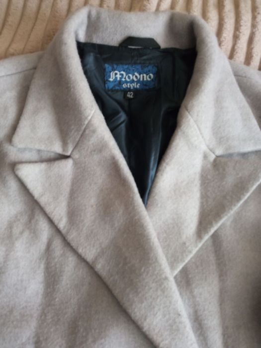 Пальто жіноче