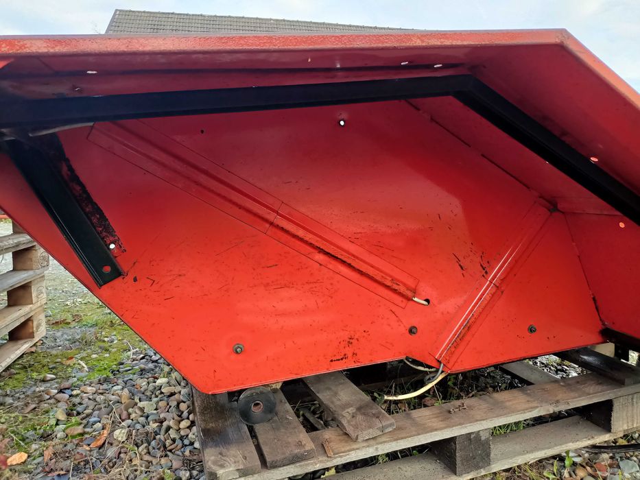 podest zetor konsola błotniki pedały kabrio 7211,7011,5211,5011,6011