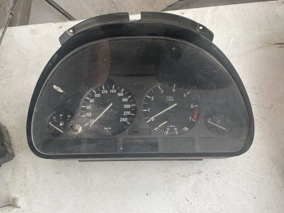 інші мото щиток приборов приладова панель BMW 520 525 E39 мото