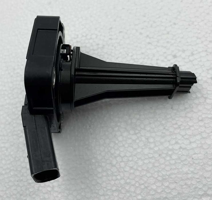 VAG 03C907660M датчик рівня оливи Датчик уровня масла