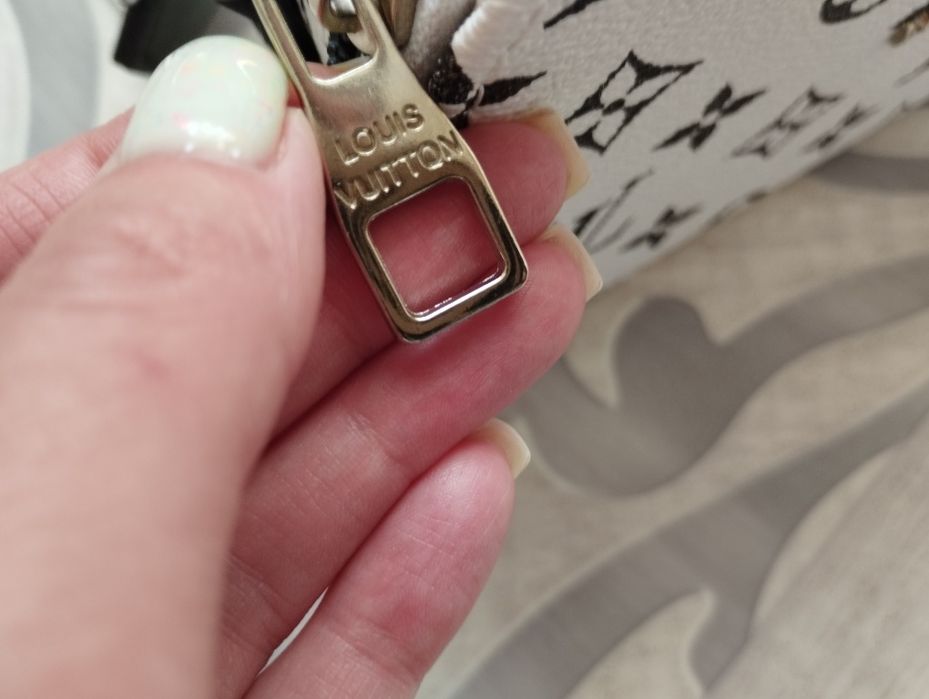 Сумка нова Louis Vuitton