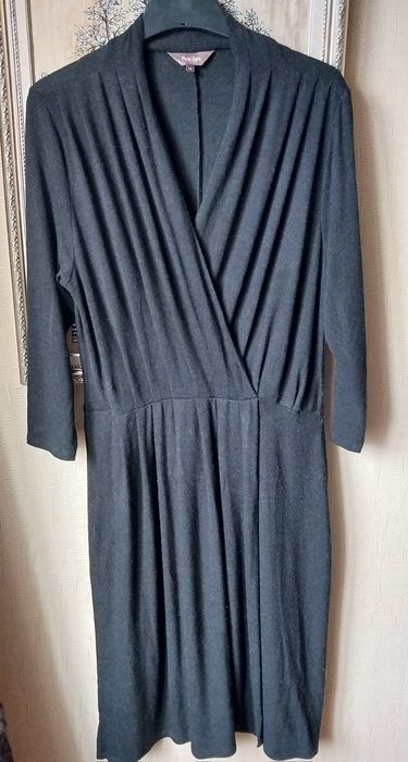 Платье  трикотажное  разные