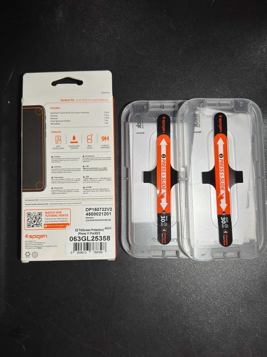 Spigen Glas.TR EZ Fit protetor/película iPhone 11 Pro / XS / X - 2 uni